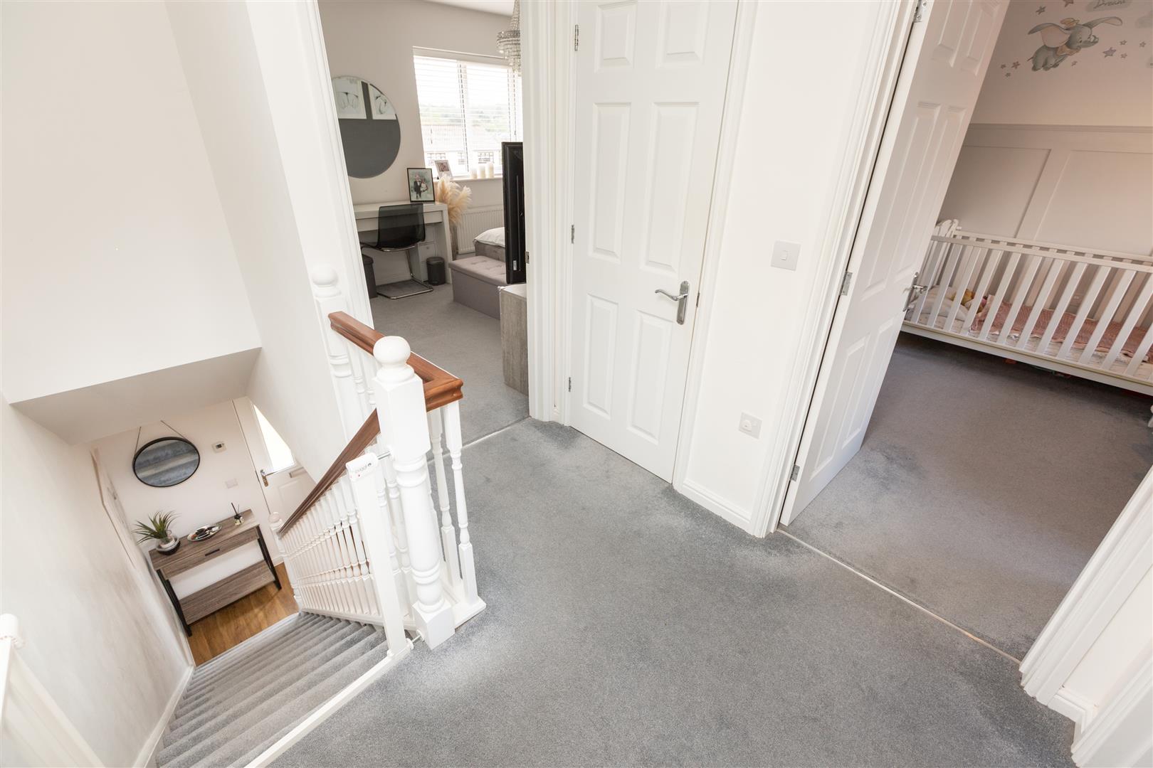Tal Y Fro, Pontardawe, Swansea, SA8 4NZ
